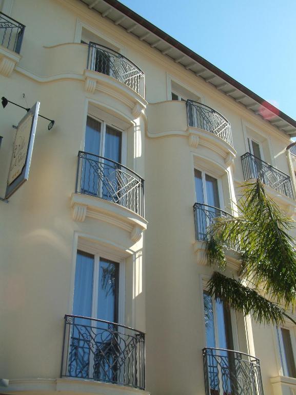 Hotel Villa D'Elsa Juan-les-Pins Extérieur photo